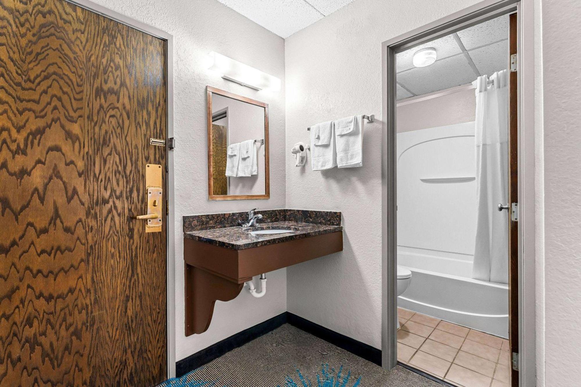 Days Inn By Wyndham Sioux Falls Exteriér fotografie